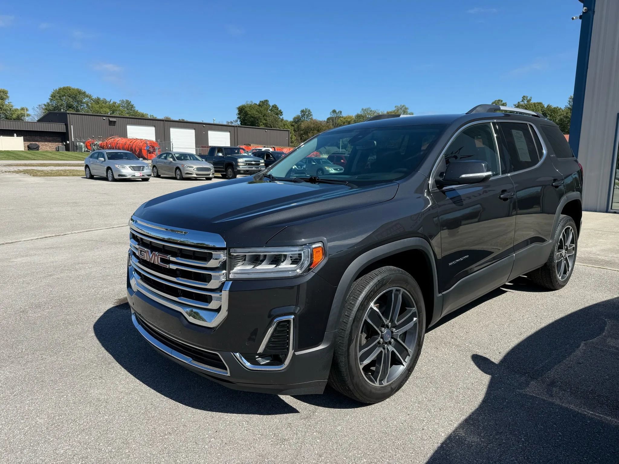 Used 2020 GMC Acadia SLT w/ Driver Alert Package II image 8