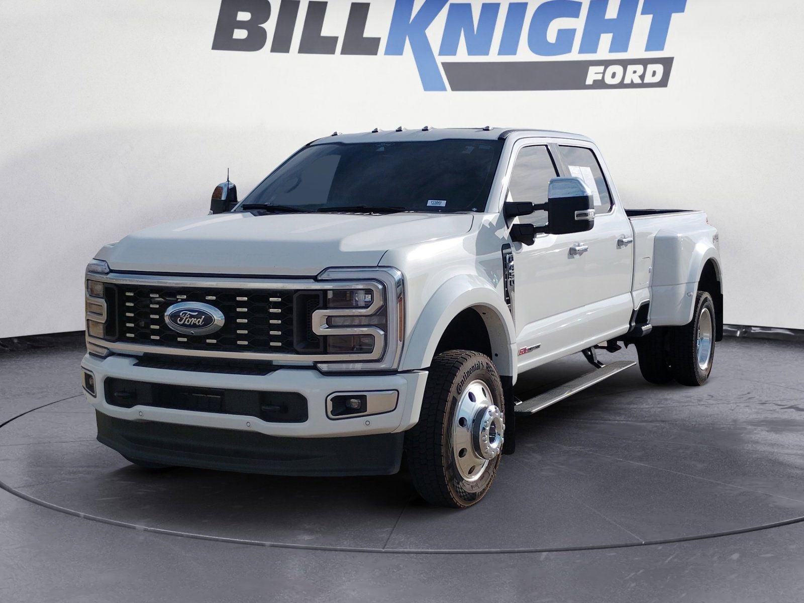 Used 2025 Ford F450 Platinum w/ Platinum Plus Package image 1