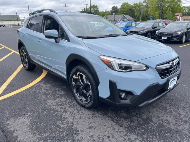 Used 2023 Subaru Crosstrek 2.5i Limited w/ Moonroof Package image 3