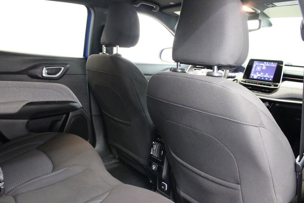 Used 2025 Jeep Compass Sport AWD/4WD image 18
