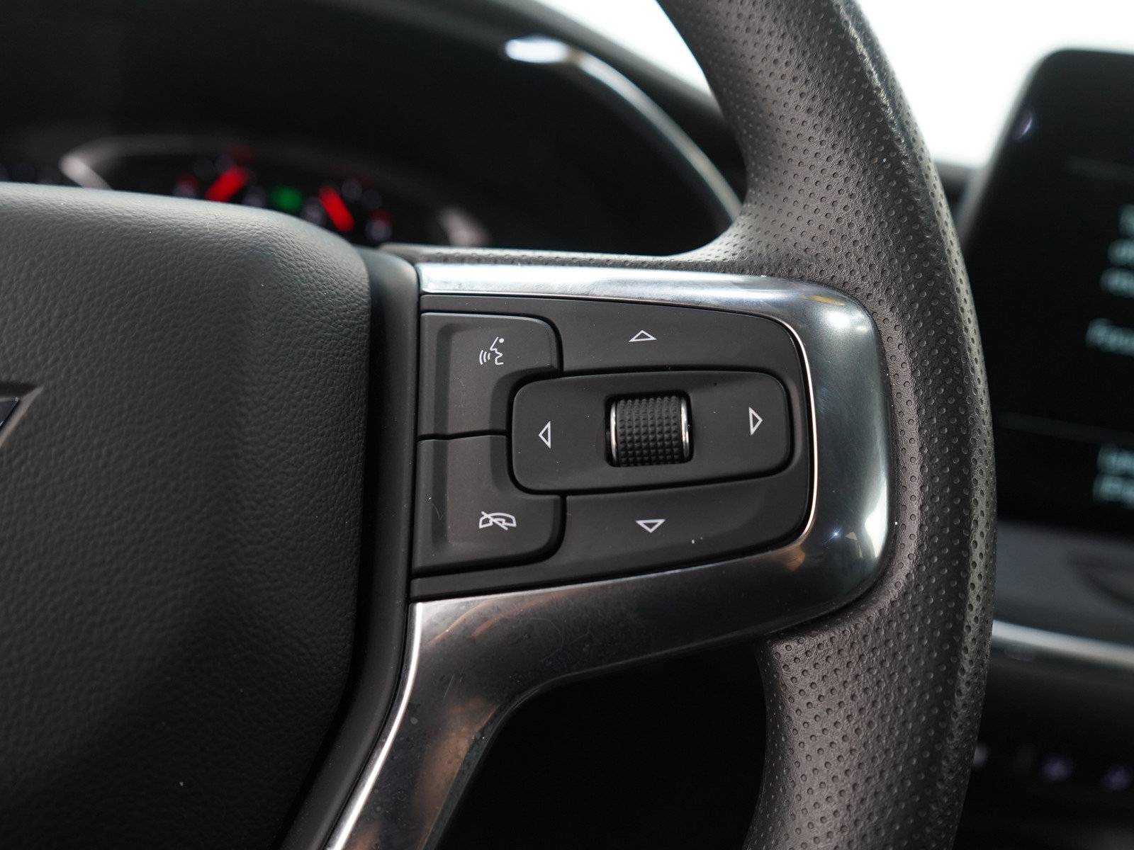 Used 2023 Chevrolet Blazer LT w/ Driver Confidence Package image 26