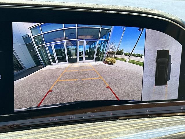 Used 2021 Cadillac Escalade Premium Luxury w/ LPO, Illumination Package AWD/4WD image 29