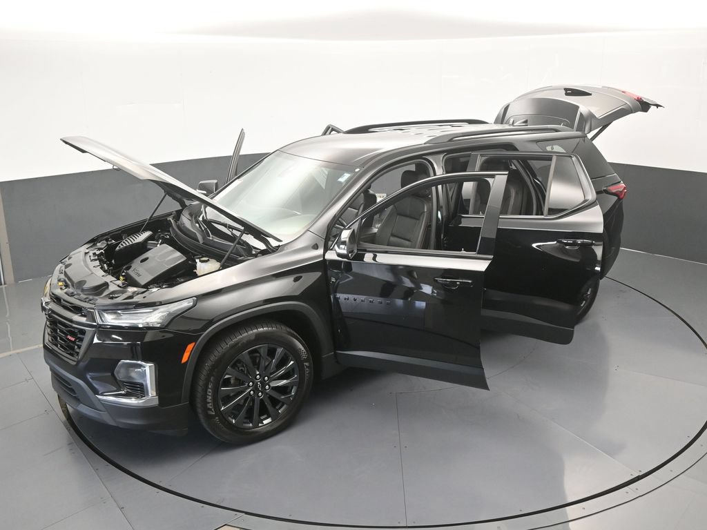 Used 2023 Chevrolet Traverse RS FWD image 76