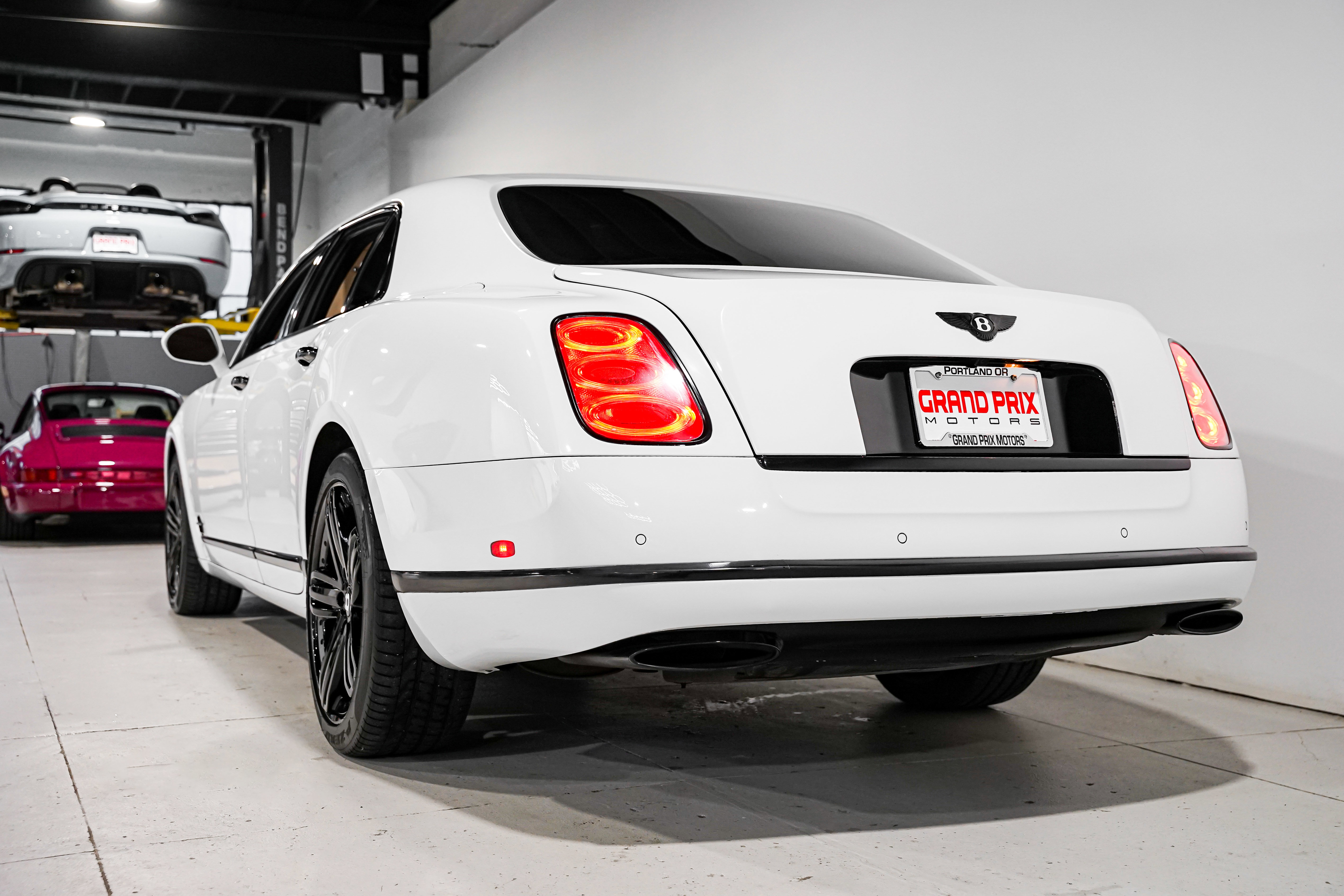 Used 2012 Bentley Mulsanne image 46