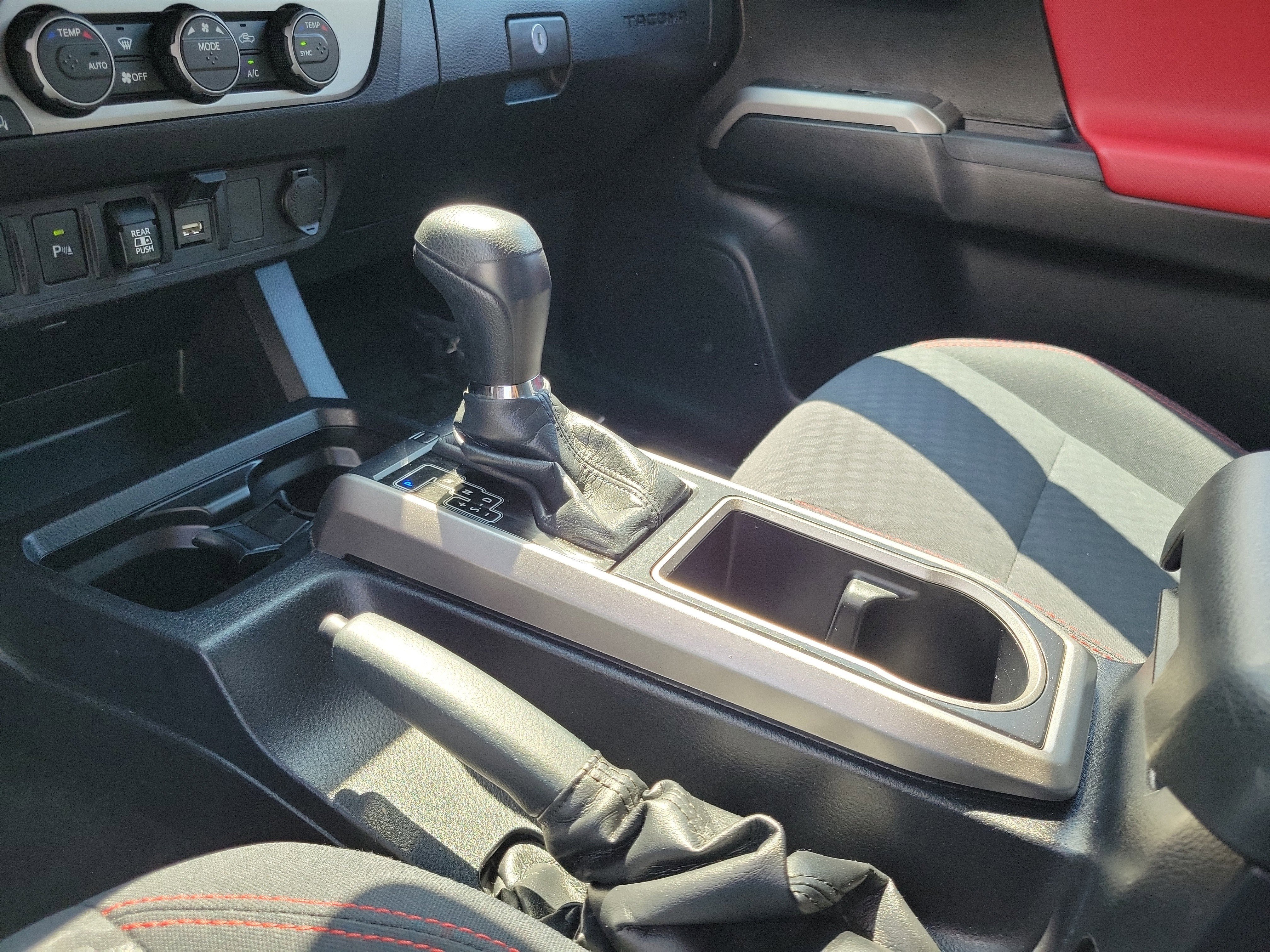 Used 2022 Toyota Tacoma SR5 AWD/4WD image 29
