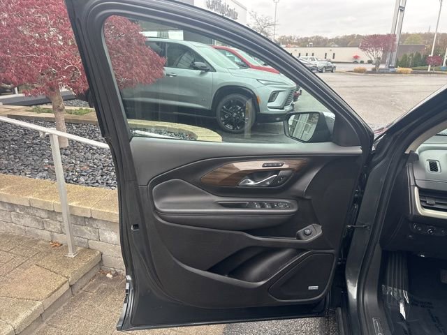 Used 2019 GMC Terrain Denali w/ Advanced Safety Package AWD/4WD image 10