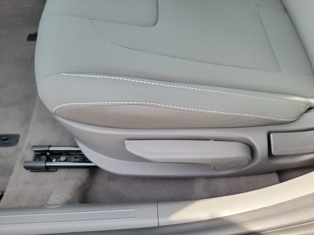 New 2026 Hyundai Elantra Sport FWD image 16