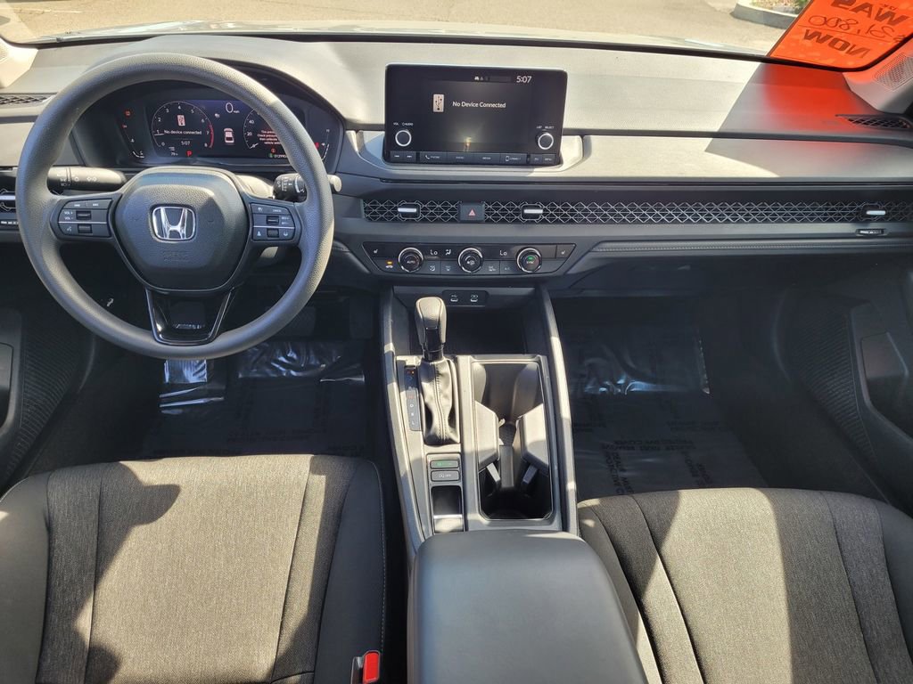 Used 2025 Honda Accord SE image 10