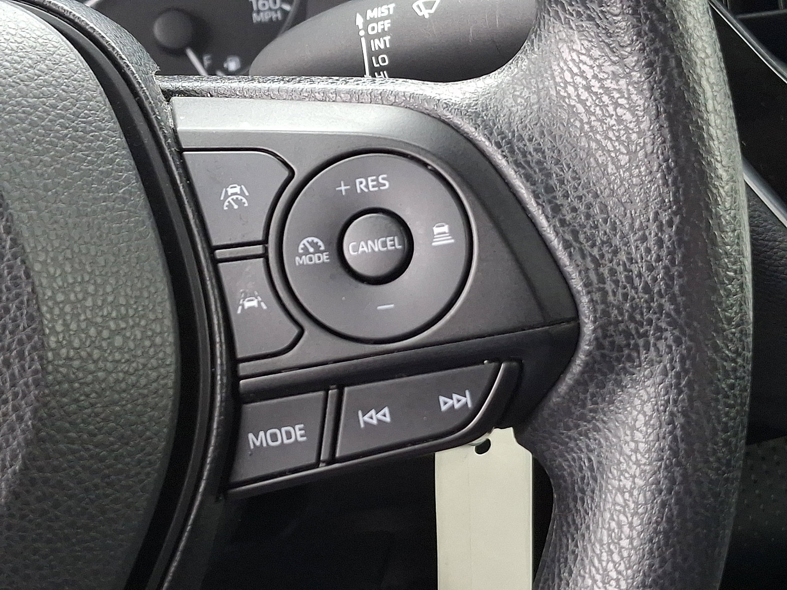 Used 2025 Toyota Corolla LE image 21