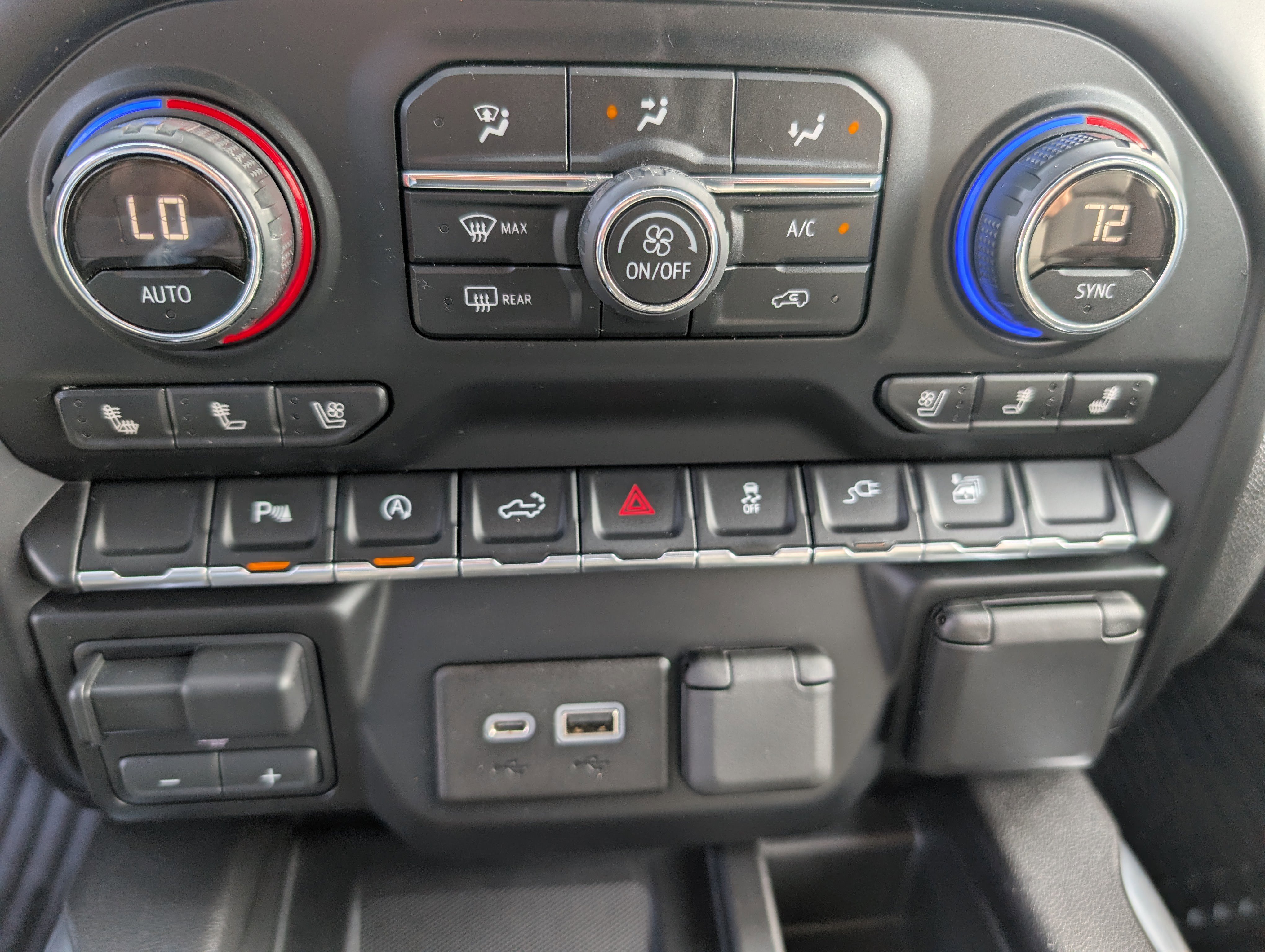 Used 2019 Chevrolet Silverado 1500 LTZ w/ LTZ Plus Package image 20