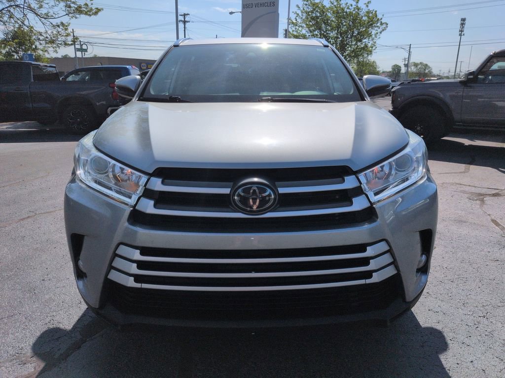 Used 2018 Toyota Highlander XLE AWD/4WD image 8