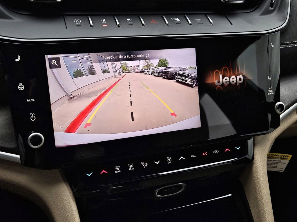 New 2026 Jeep Grand Cherokee Limited image 21