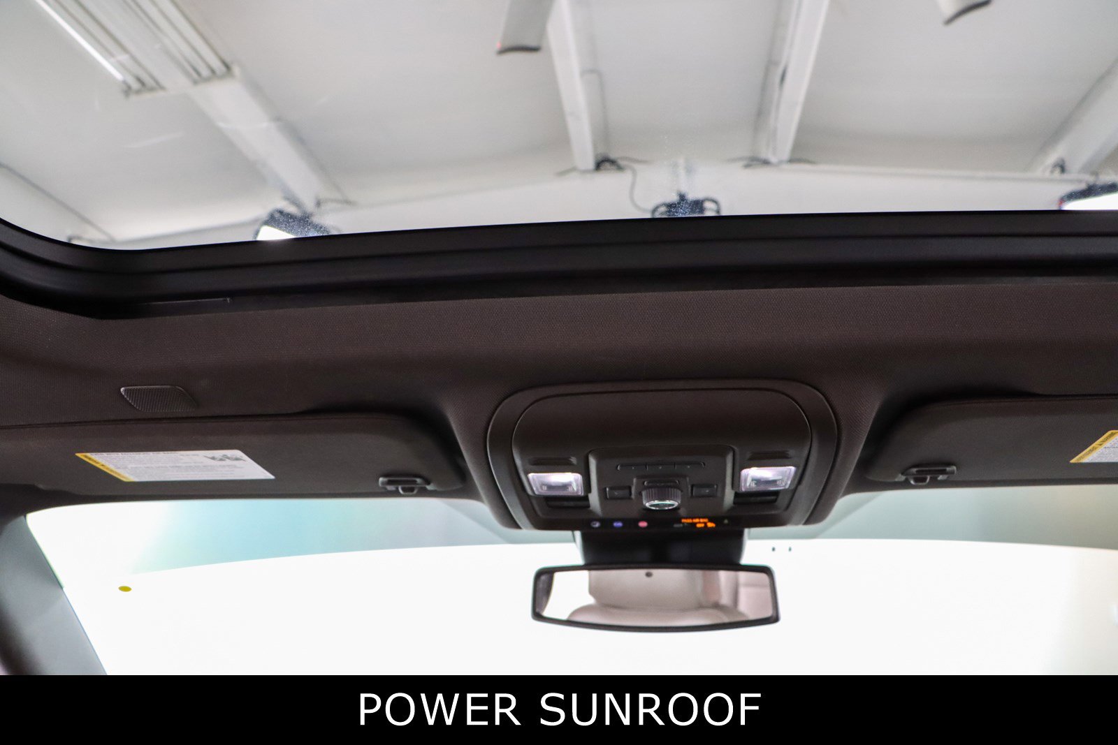 Used 2023 Chevrolet Tahoe Z71 w/ Luxury Package image 22