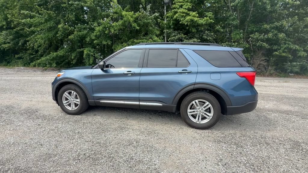 Used 2020 Ford Explorer XLT w/ Comfort Package RWD image 5