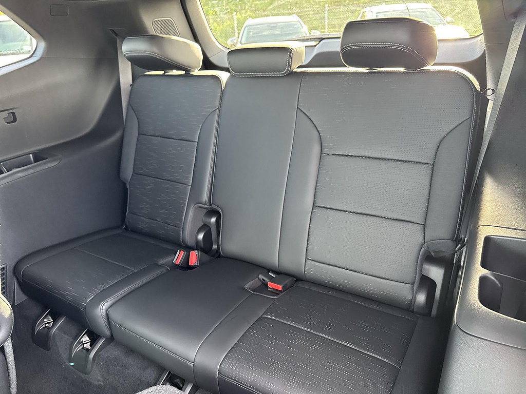 New 2026 Buick Enclave Sport Touring w/ Power Package FWD image 25