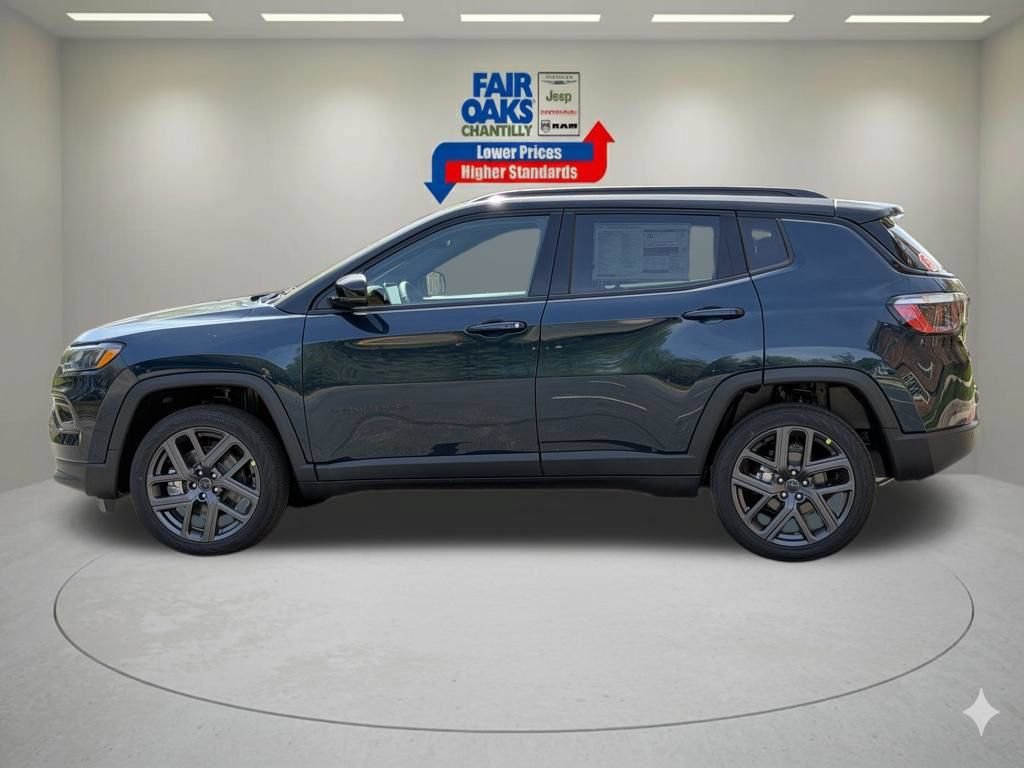 New 2026 Jeep Compass Limited w/ Sun, Sound & Navigation Group AWD/4WD image 9