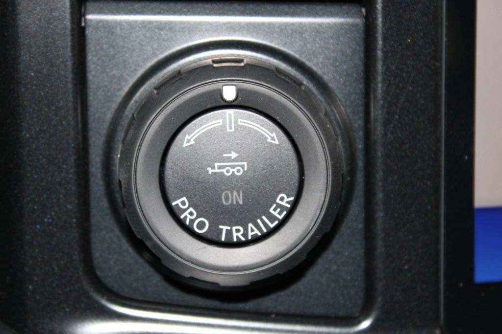 New 2026 Ford F250 Lariat w/ Black Appearance Package AWD/4WD image 49