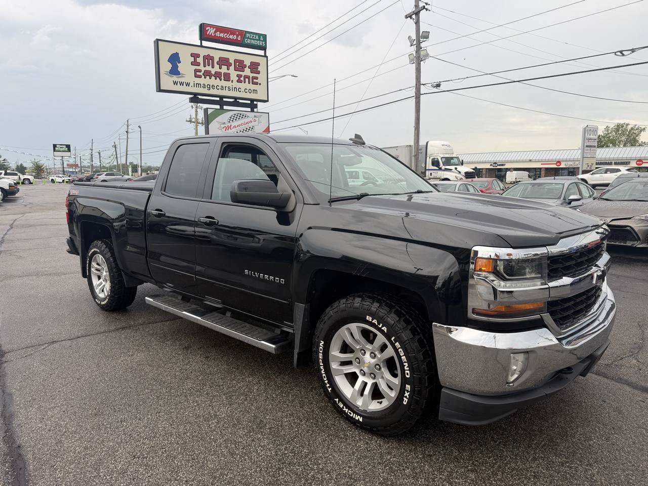 Used 2017 Chevrolet Silverado 1500 LT w/ All Star Edition AWD/4WD image 4