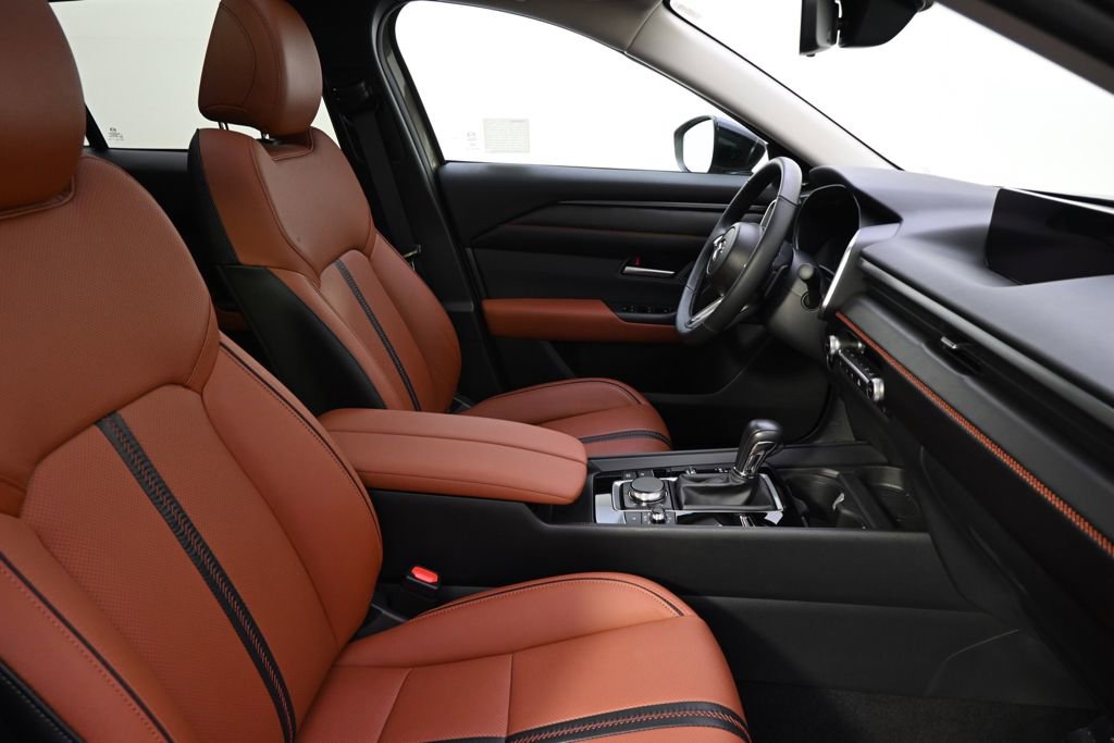 Used 2025 MAZDA CX-50 Meridian Edition image 17
