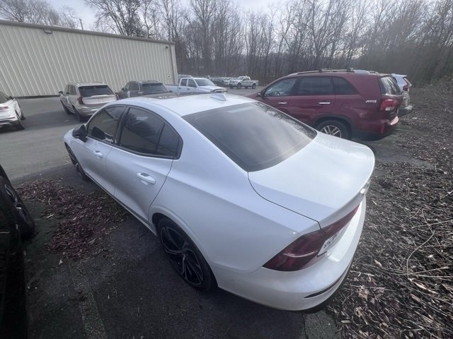 Used 2024 Volvo S60 B5 Plus w/ Climate Package image 4