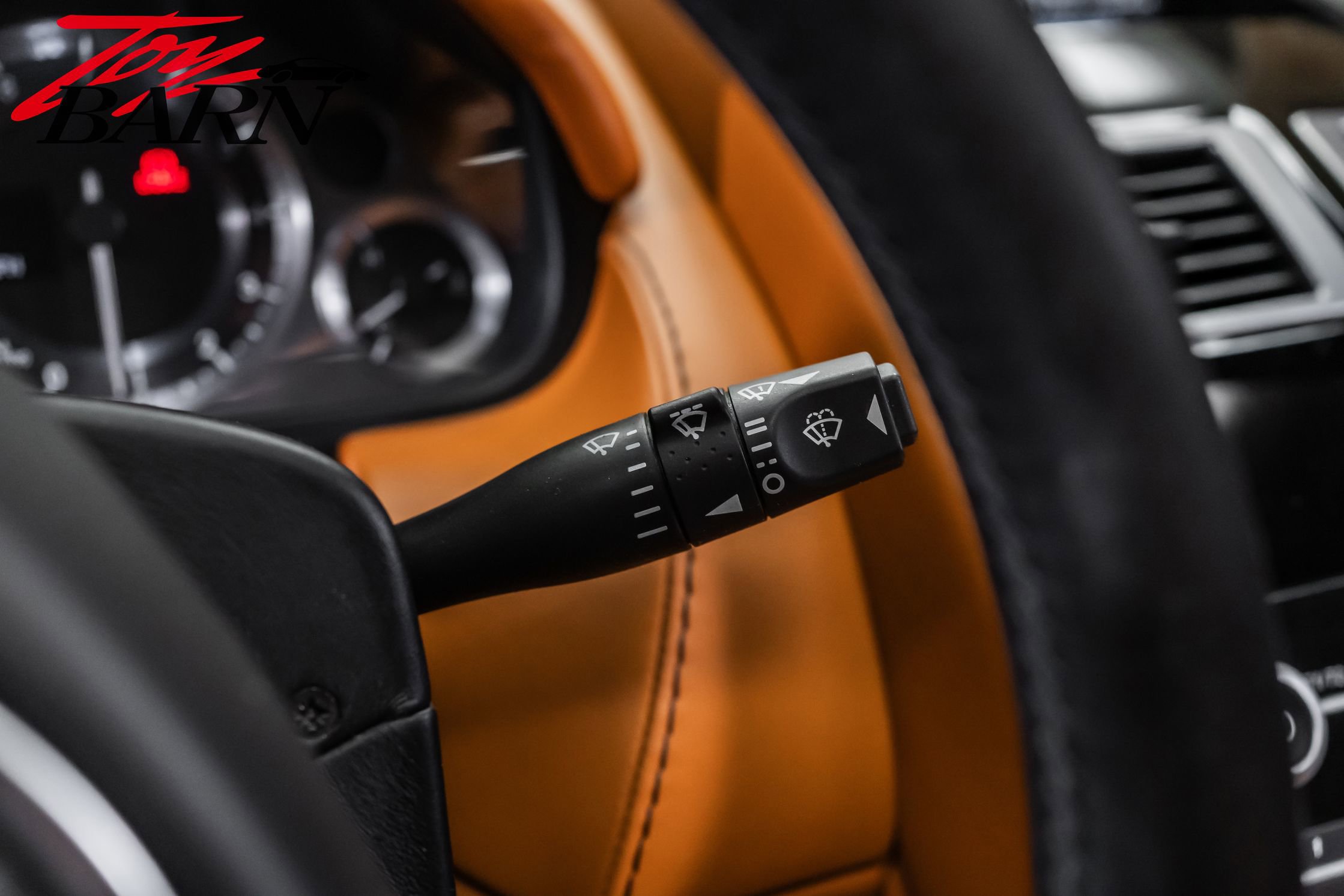 Used 2009 Aston Martin V8 Vantage Roadster RWD image 36