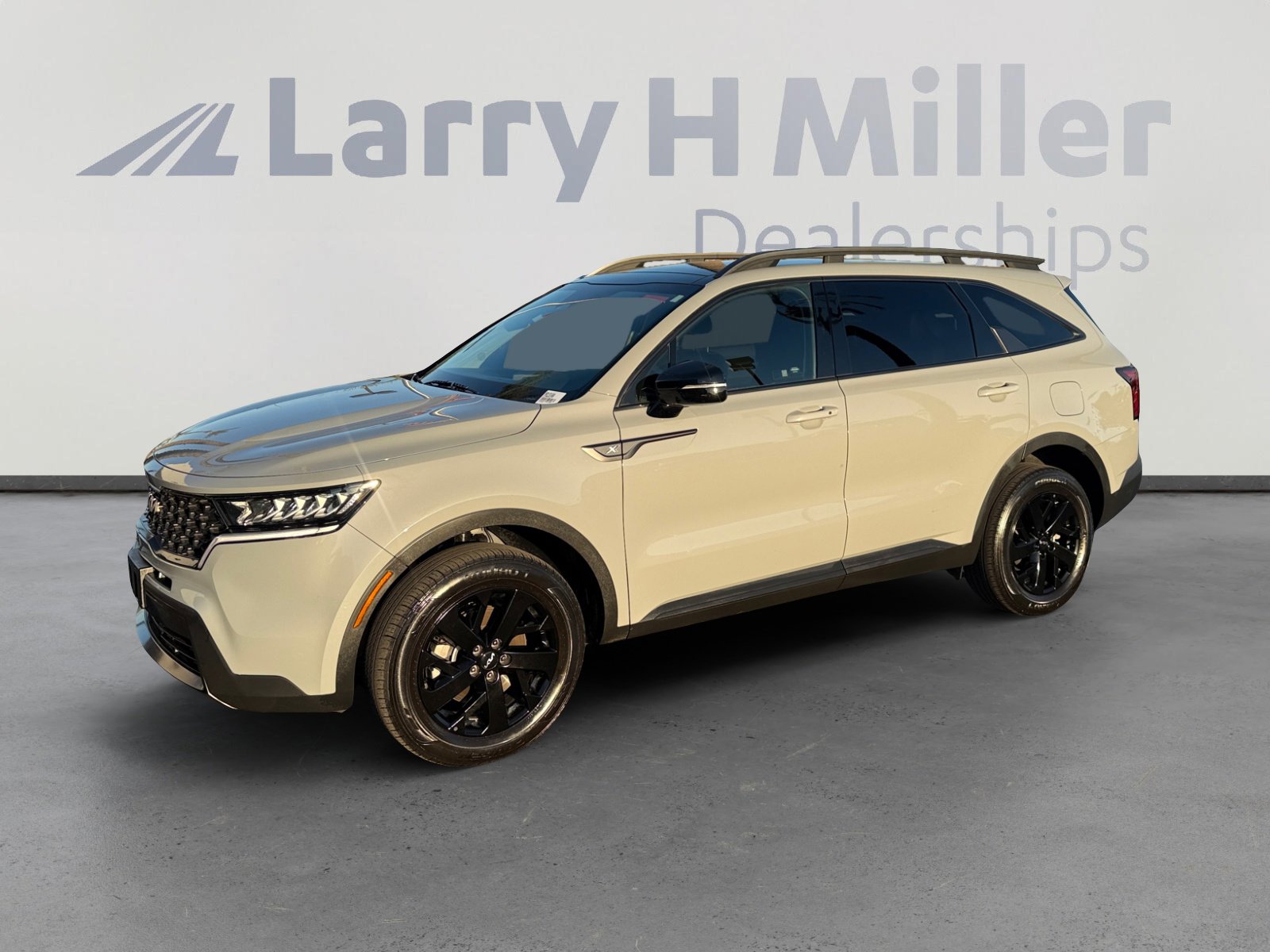 Used 2023 Kia Sorento S w/ Panoramic Sunroof Package image 1