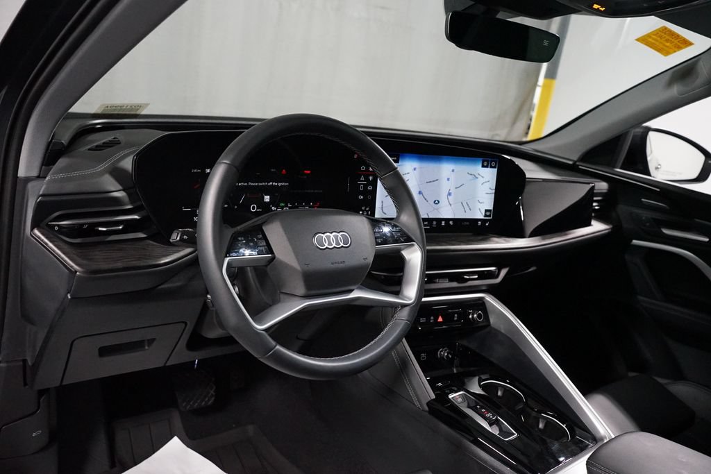 Used 2025 Audi Q5 Premium Plus AWD/4WD image 11