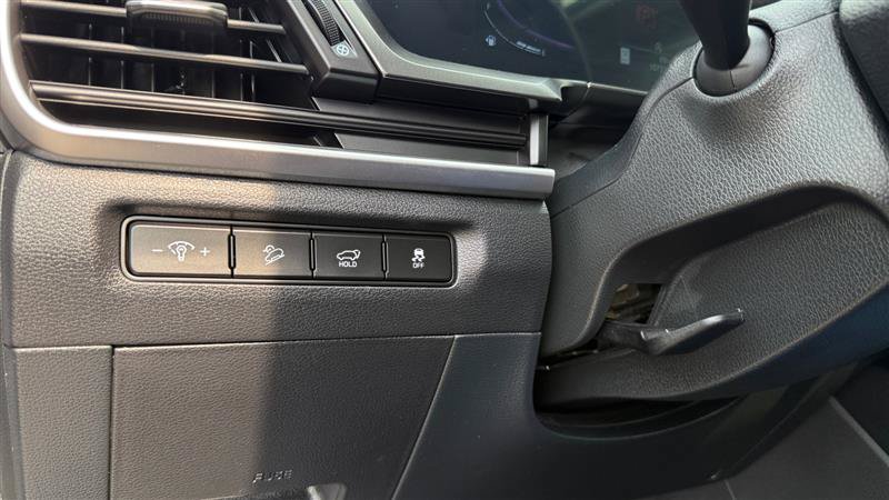 Used 2025 Kia Telluride S AWD/4WD image 38