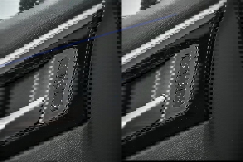 New 2026 Mitsubishi Outlander SEL image 12