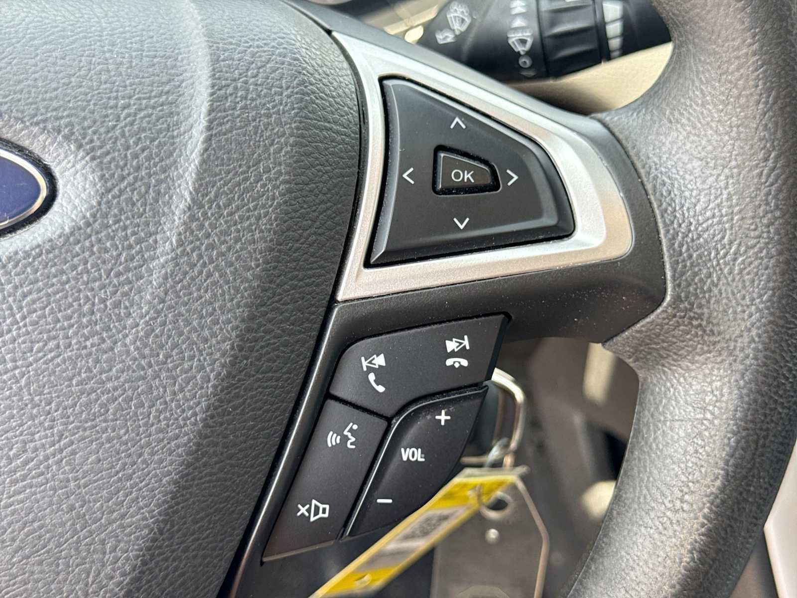 Used 2013 Ford Fusion SE FWD image 22