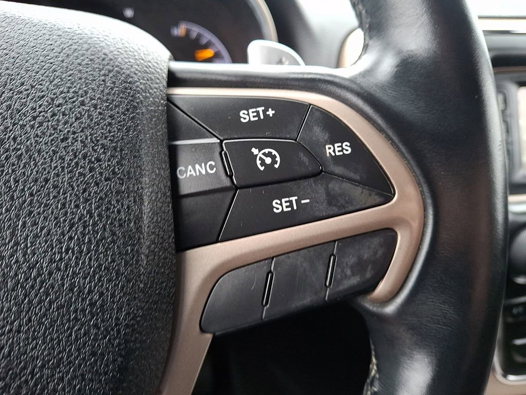 Used 2015 Jeep Grand Cherokee Laredo w/ Quick Order Package 23E image 19