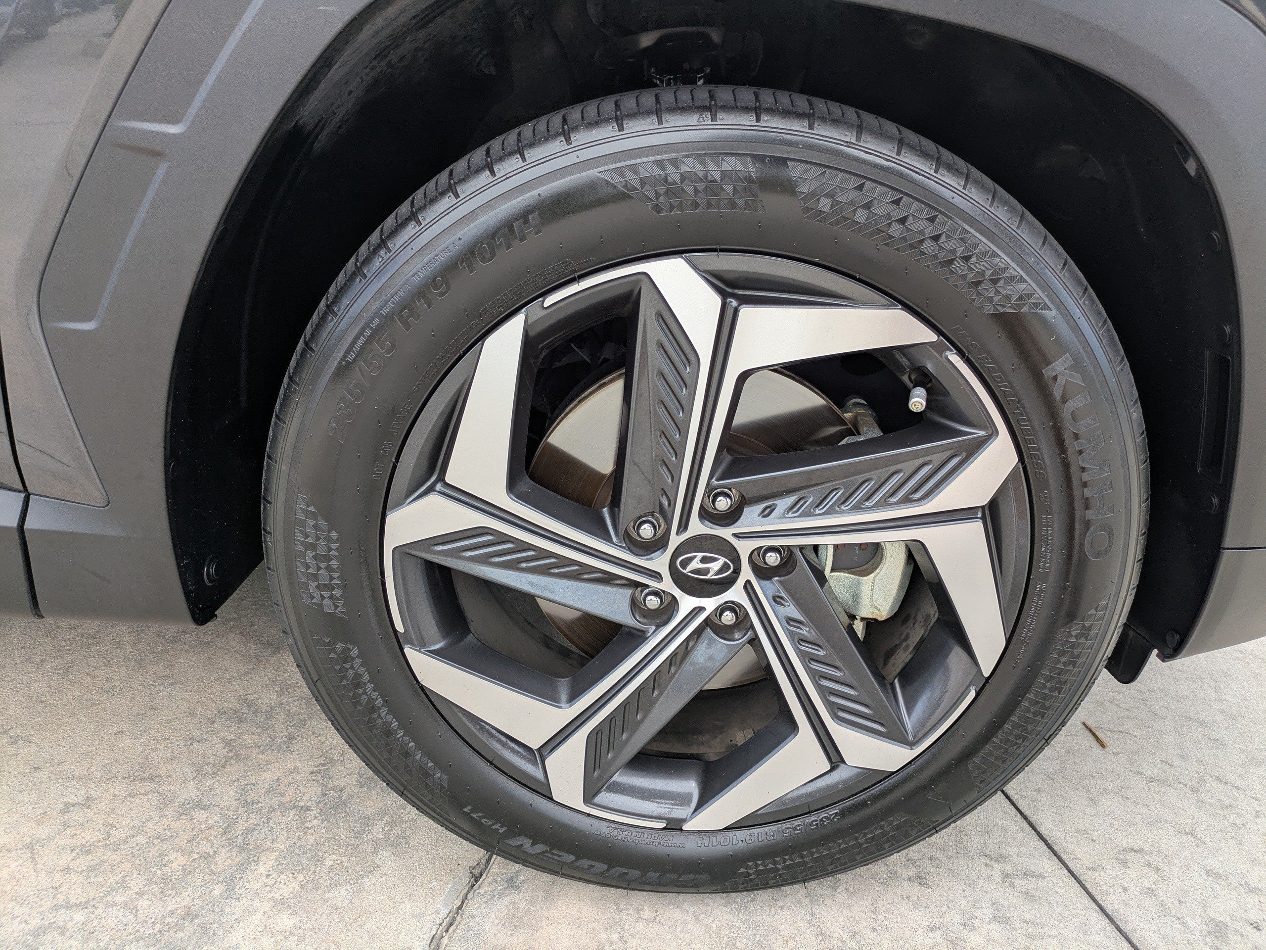 Certified 2024 Hyundai Tucson Limited FWD image 9