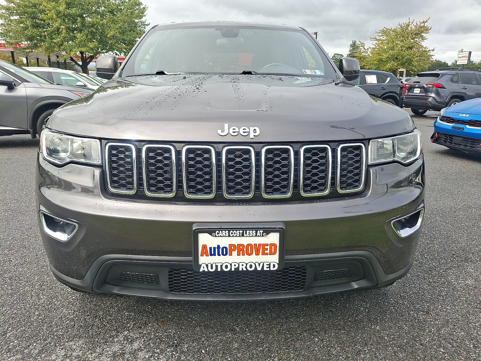 Used 2020 Jeep Grand Cherokee Laredo AWD/4WD image 2