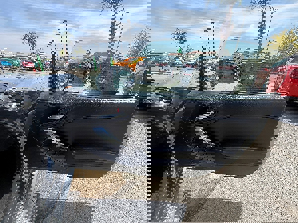 Used 2017 FIAT 124 Spider Classica image 13