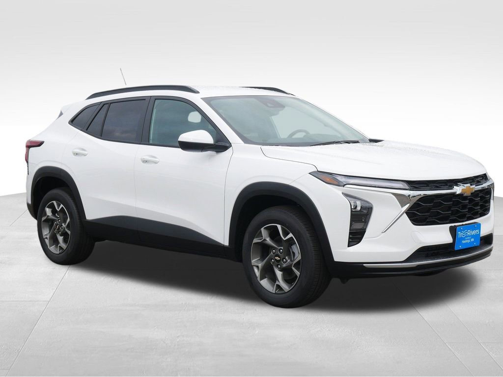 New 2026 Chevrolet Trax LT w/ Driver Confidence Package image 8