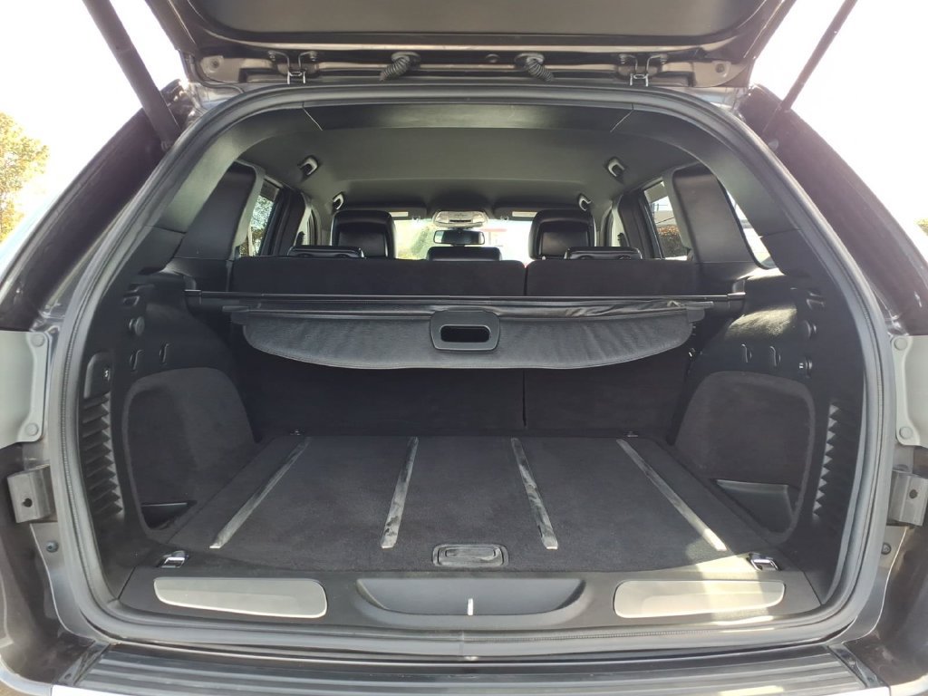 Used 2015 Jeep Grand Cherokee Limited AWD/4WD image 17