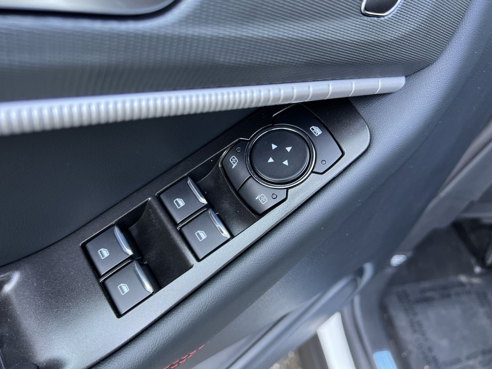New 2026 Ford Explorer ST-Line AWD/4WD image 15