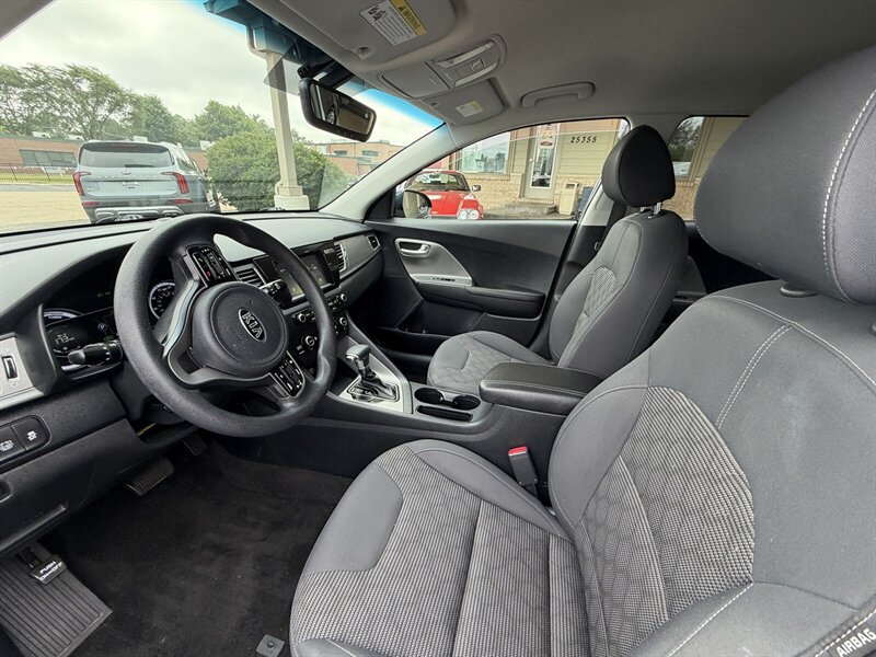 Used 2019 Kia Niro LX FWD image 15