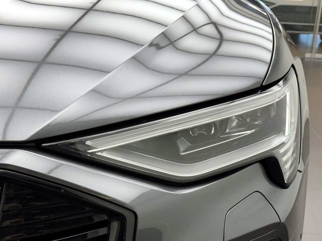 Used 2023 Audi e-tron Prestige w/ Prestige Package AWD/4WD image 6