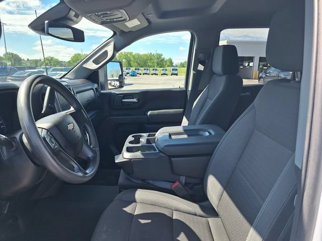 Used 2025 Chevrolet Silverado 2500 Custom w/ Custom Value Package AWD/4WD image 11