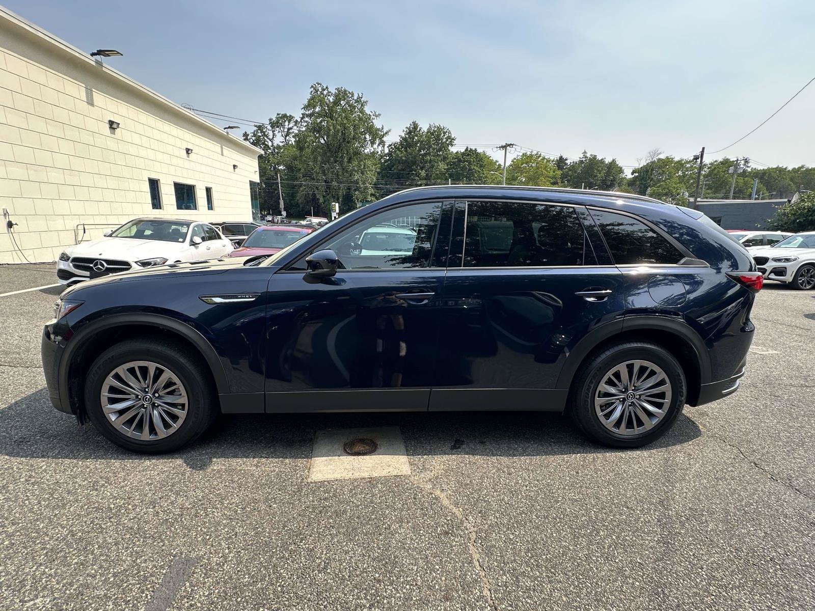 Used 2025 MAZDA CX-90 Plug-In Hybrid w/ Preferred AWD/4WD image 6