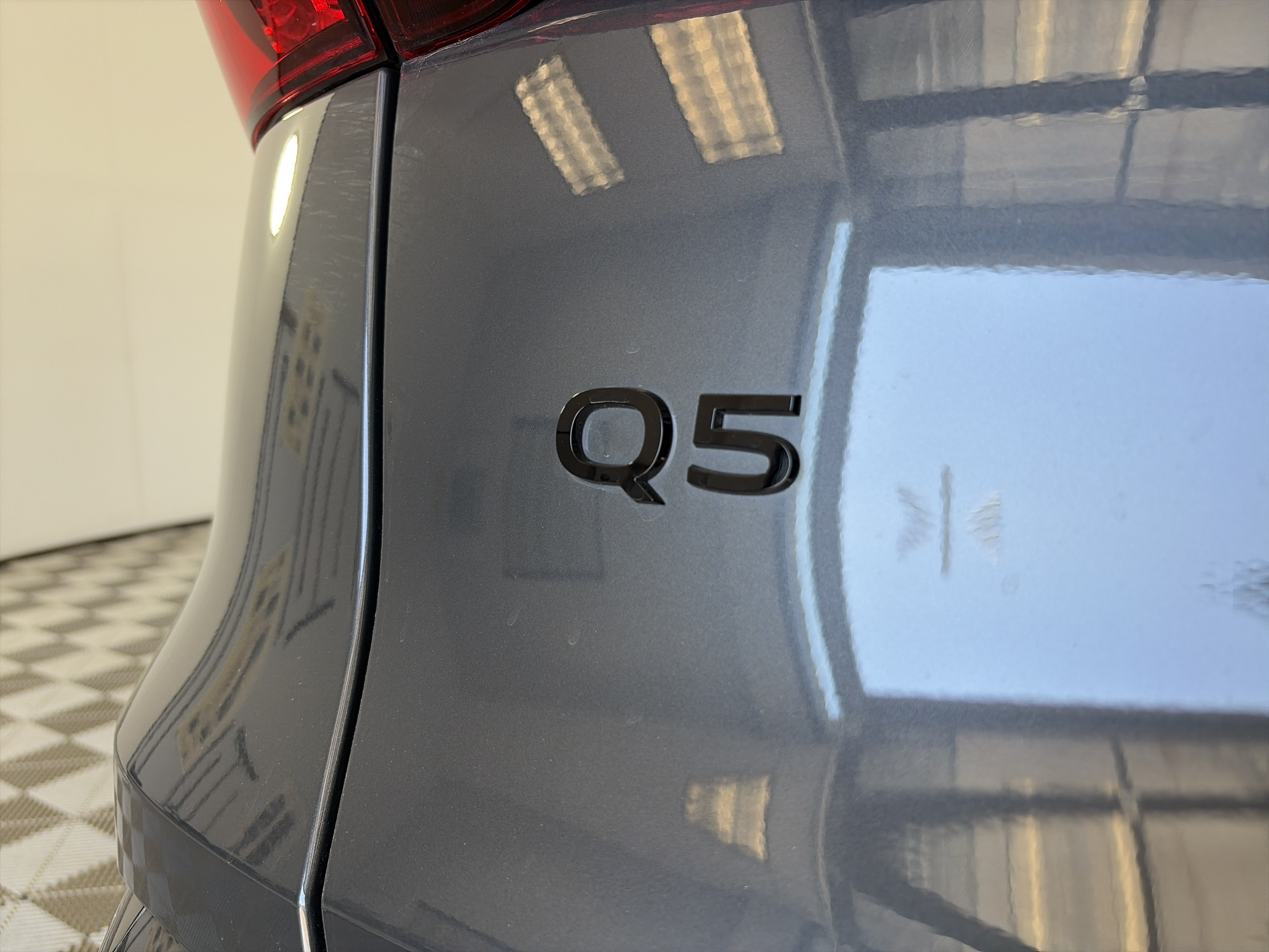 Used 2025 Audi Q5 Premium Plus w/ Premium Plus AWD/4WD image 16