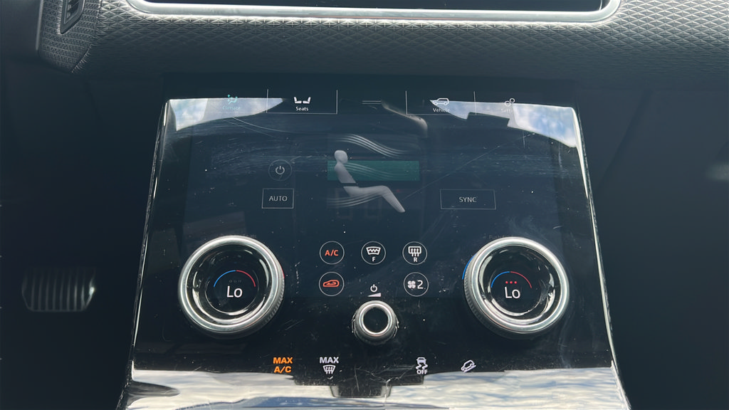 Used 2018 Land Rover Range Rover Velar R-Dynamic SE AWD/4WD image 21