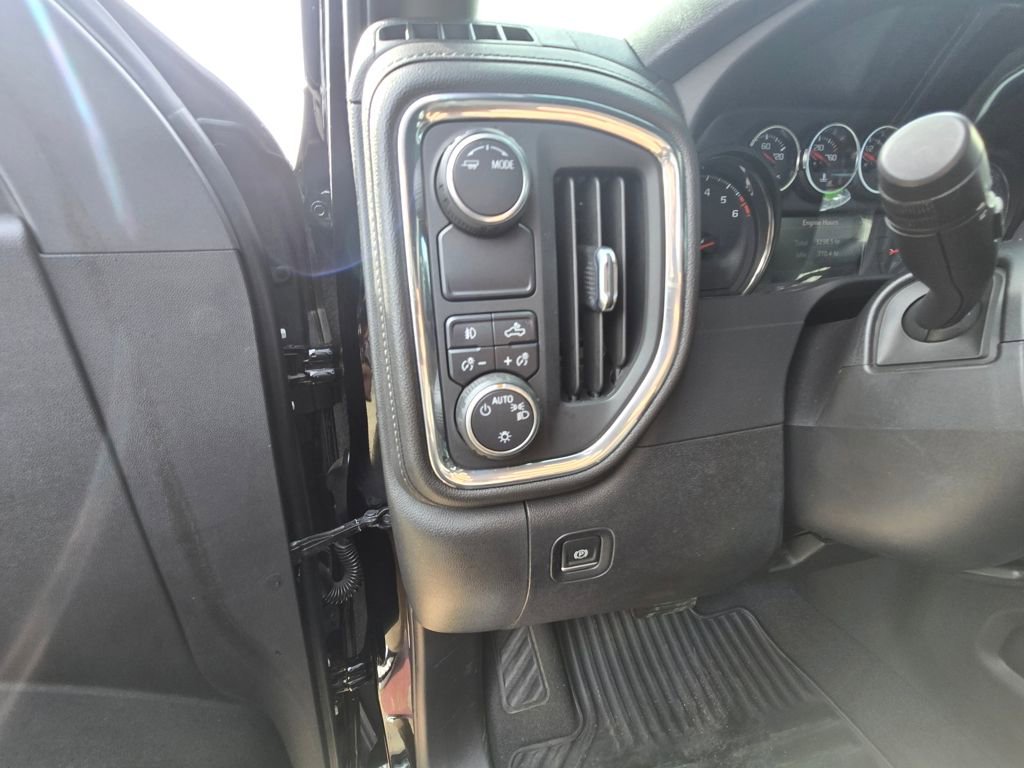 Used 2020 Chevrolet Silverado 1500 RST w/ All-Star Edition image 11
