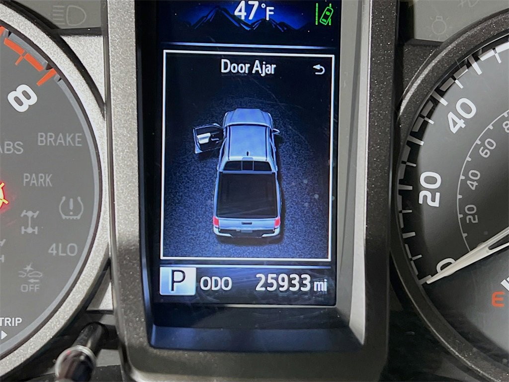 Certified 2022 Toyota Tacoma TRD Off-Road image 12