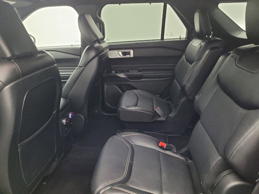 Used 2020 Ford Explorer ST w/ Premium Technology Package image 18