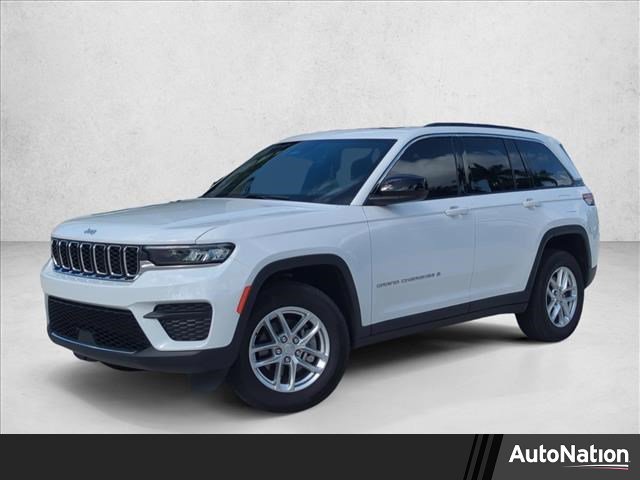 Used 2025 Jeep Grand Cherokee Laredo w/ Luxury Tech Group I RWD image 1