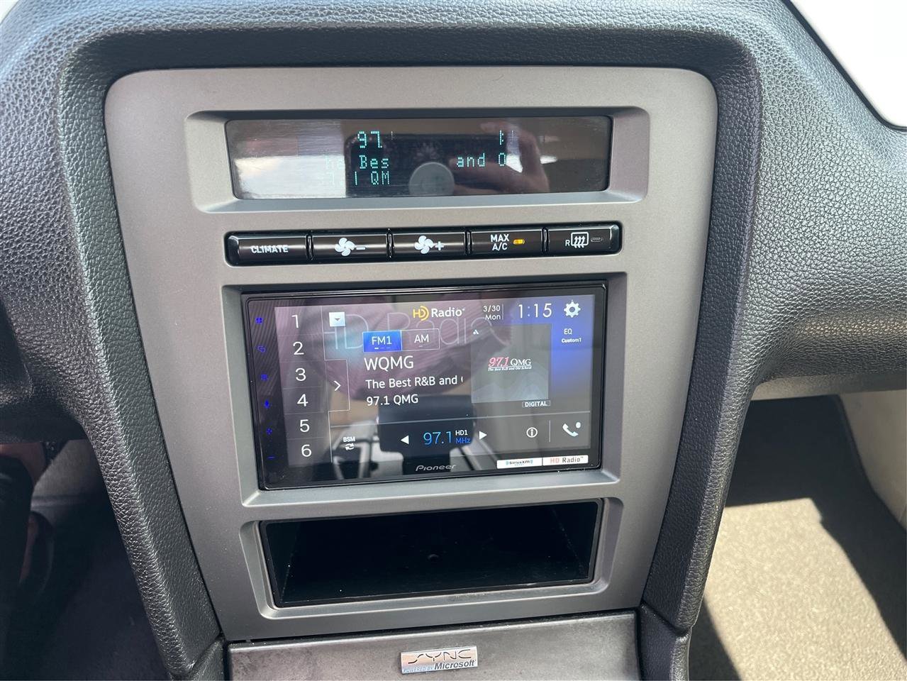 Used 2011 Ford Mustang GT Premium w/ Security Pkg RWD image 14