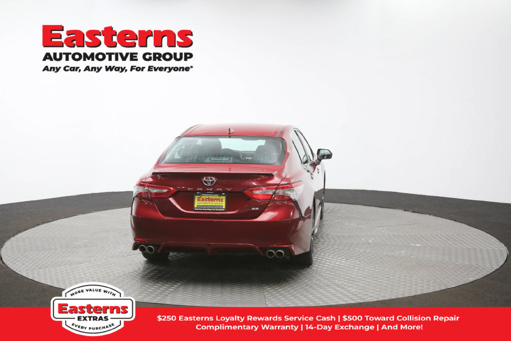 Used 2018 Toyota Camry SE w/ Audio Package FWD image 40