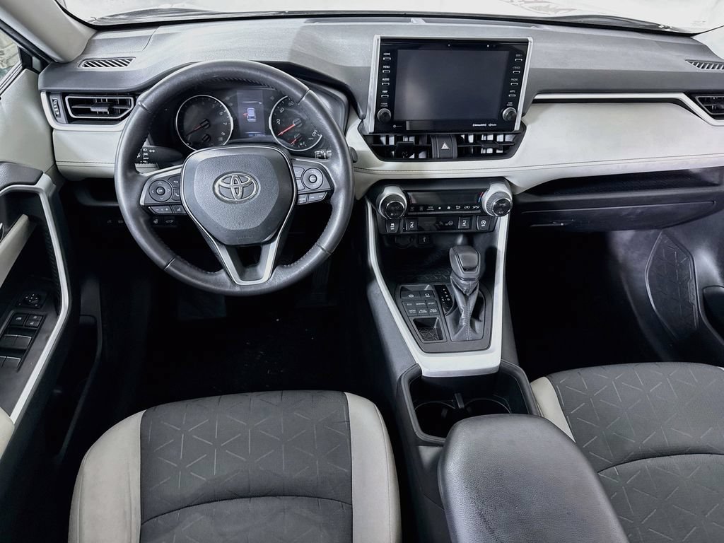 Certified 2022 Toyota RAV4 XLE w/ Convenience Package AWD/4WD image 4